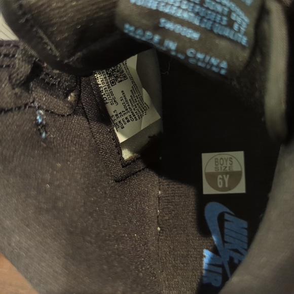 New Air Jordan 1 (AJ1) Retro High OG GS University Blue - Picture 5 of 9